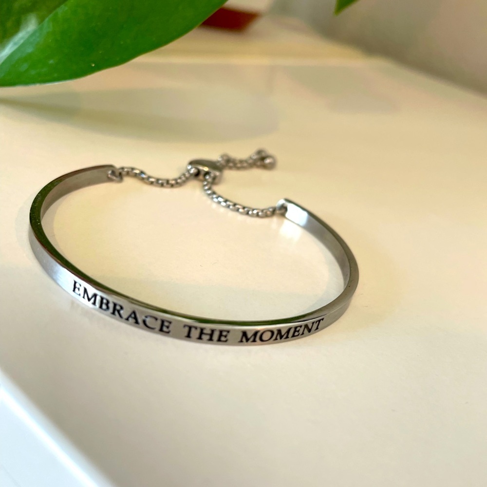 Silver Bracelet: Embrace the Moment, NEW